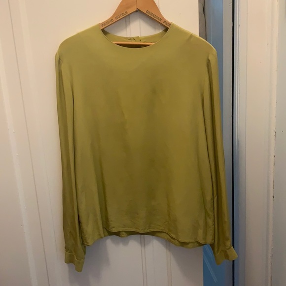 Vintage Chartreuse silk blouse with beautiful button up neck - Picture 1 of 4